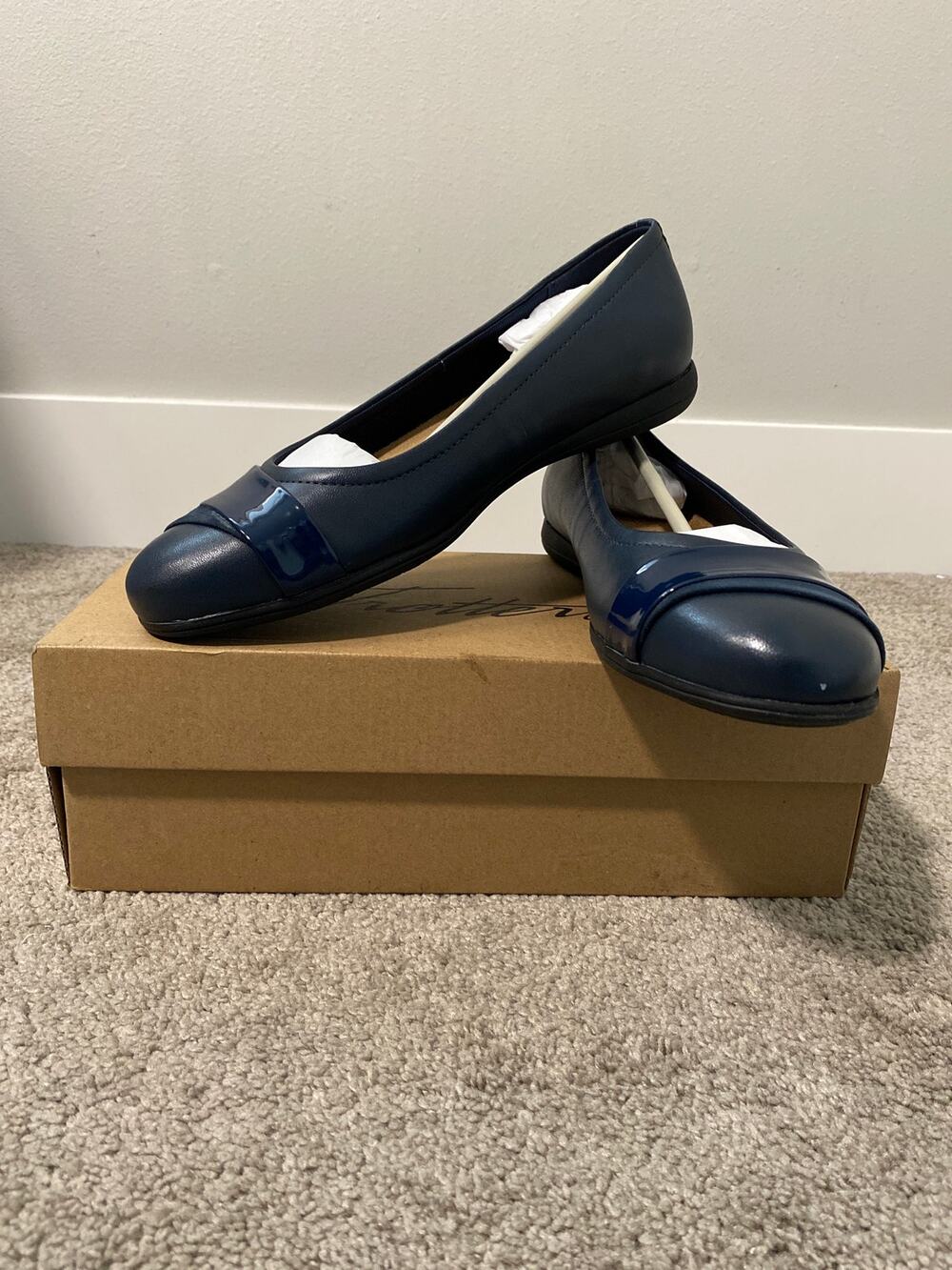 New Trotters Danni Navy Leather Ballet Flats Women’s Size 10